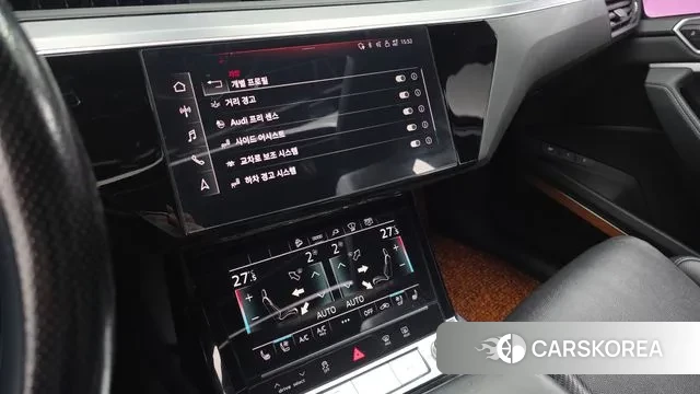 Audi e-Tron 2022 Серый из Кореи, фото 5