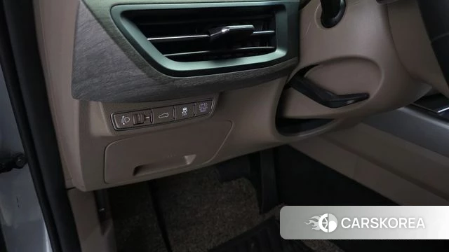 Kia K8 Hybrid 2022 Серебристо-серый из Кореи, фото 5