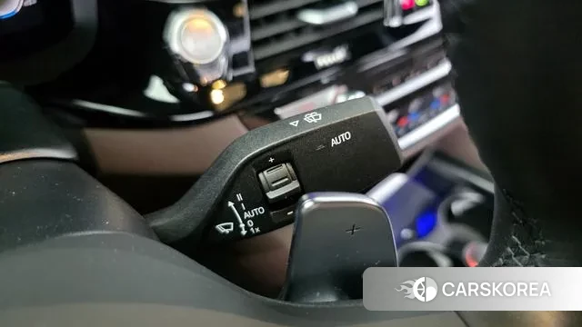 BMW 5 Series (G30) 2023 Синий из Кореи, фото 5