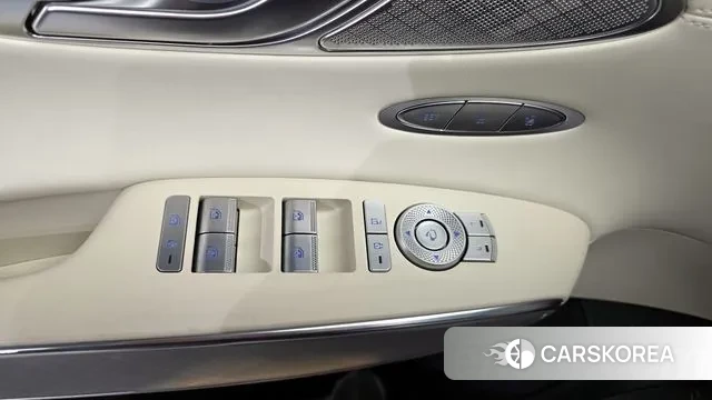 Genesis Electrified GV70 2023 Белый из Кореи, фото 5