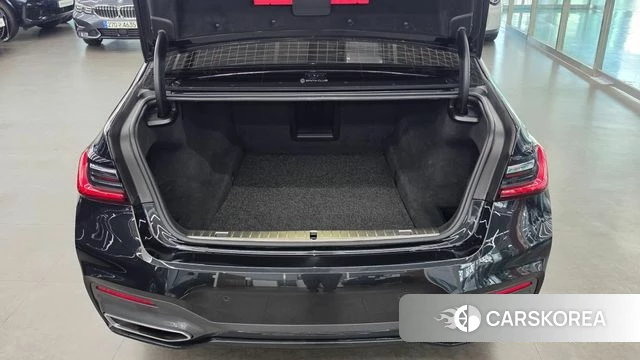 BMW 7 Series (G11) 2021 Черный из Кореи, фото 5