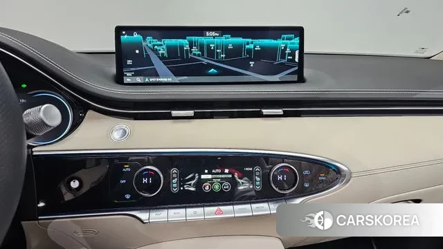Genesis GV70 2023 Белый из Кореи, фото 5