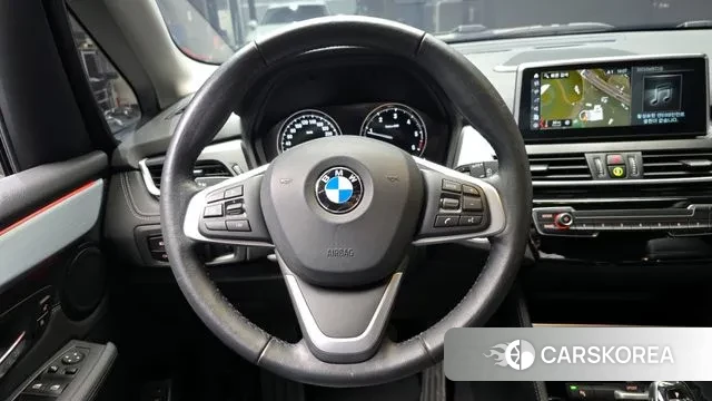 BMW 2 Series Active Tourer (F45) 2020 Серебристо-серый из Кореи, фото 5