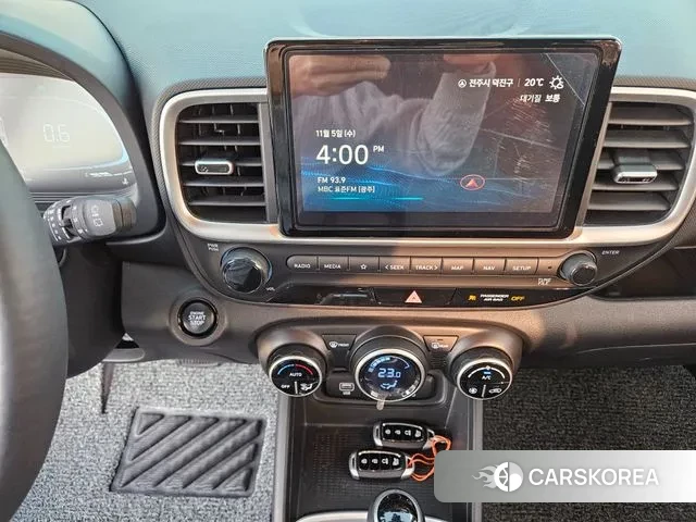 Hyundai Venue 2023 Красный из Кореи, фото 5