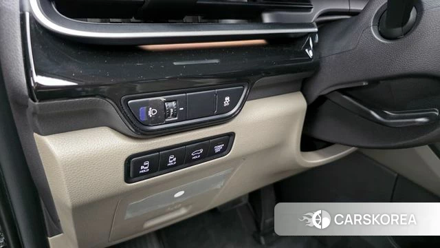 Kia The New Carnival 4th Generation 2024 Серый из Кореи, фото 5