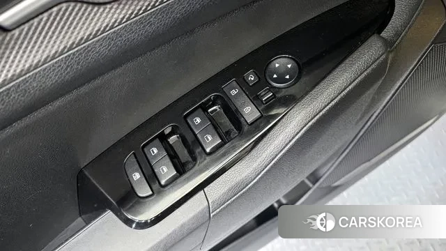 Kia Sportage 5th Generation 2022 Белый из Кореи, фото 5