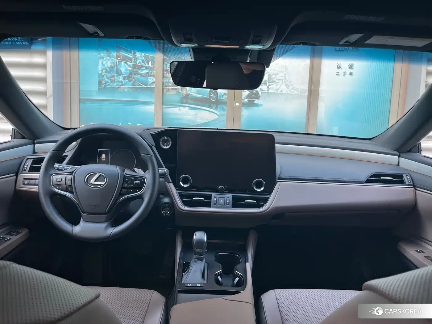Lexus ES 2025 Silver/gray из Китая, фото 5