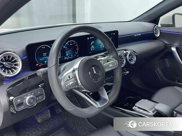 Mercedes-Benz Class A 2023 Белый из Китая, фото 5