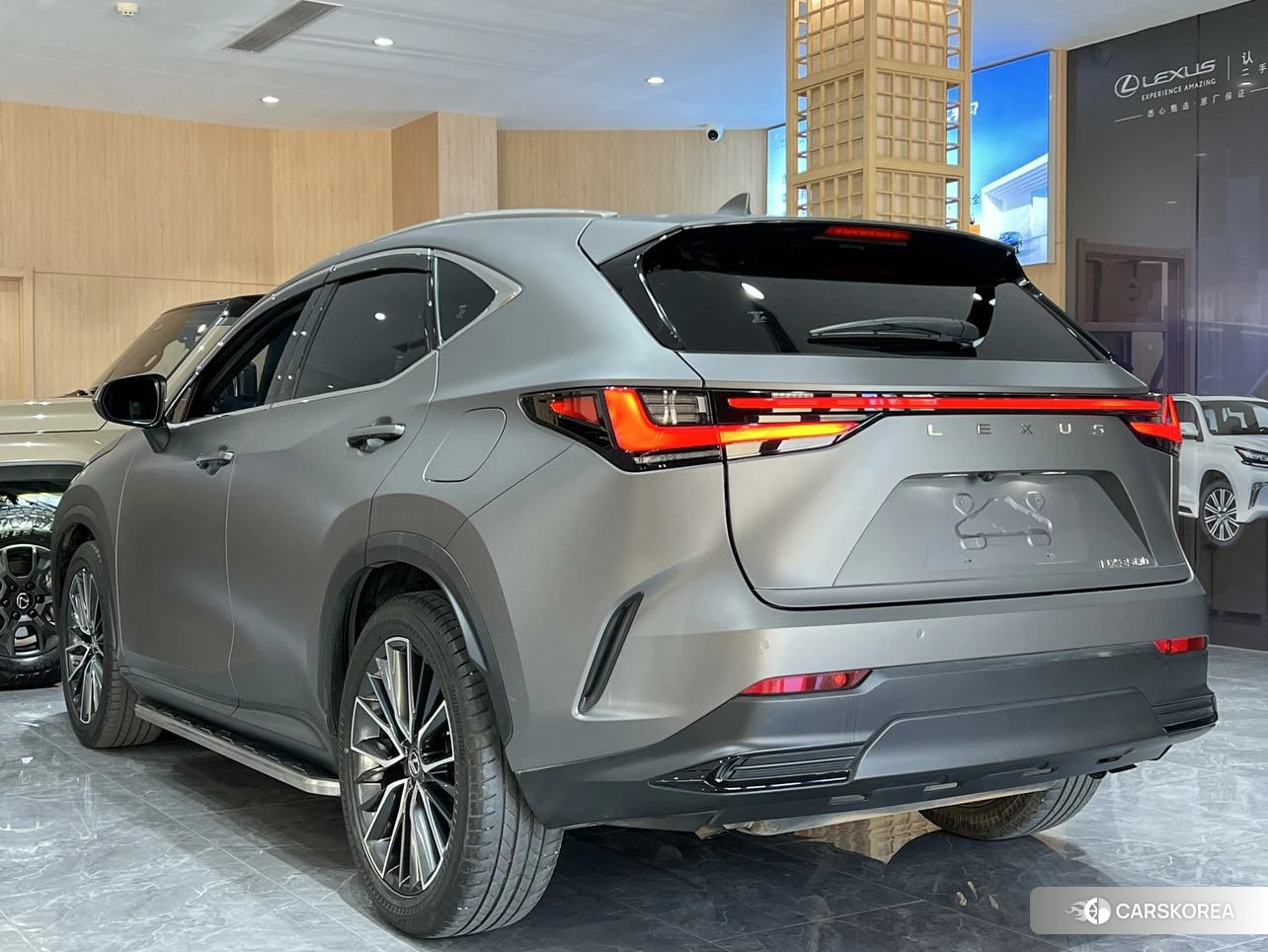 Lexus NX 2021 Серебристо-серый из Китая, фото 5