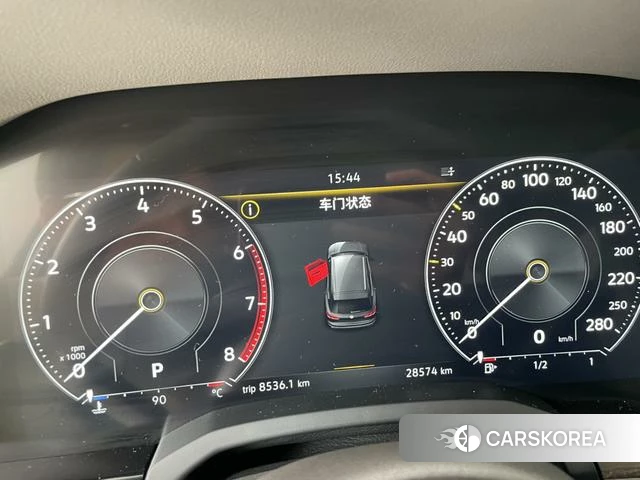 Volkswagen Touareg 2024 Черный из Китая, фото 5