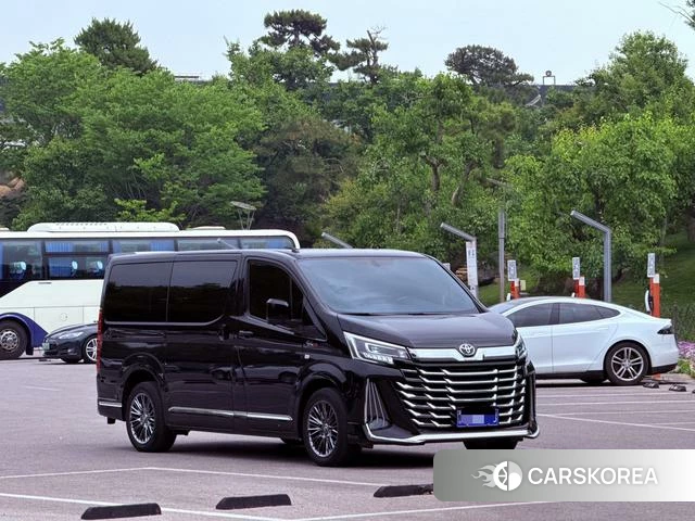 Toyota Hiace 2025 Черный из Китая, фото 5