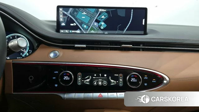 Genesis GV70 2023 Белый из Кореи, фото 5