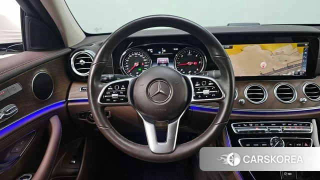 Mercedes-Benz E-Class W213 2019 Белый из Кореи, фото 5