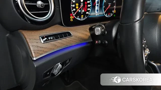 Mercedes-Benz E-Class W213 2018 Белый из Кореи, фото 5