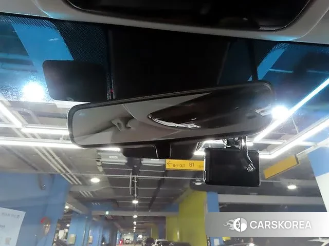 Hyundai Staria 2023 Белый из Кореи, фото 5