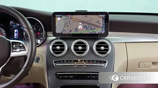 Mercedes-Benz C-Class W205 2019 Серебряный из Кореи, фото 5