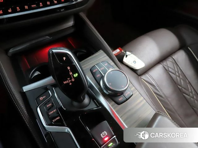 BMW 5 Series (G30) 2019 Серый из Кореи, фото 5