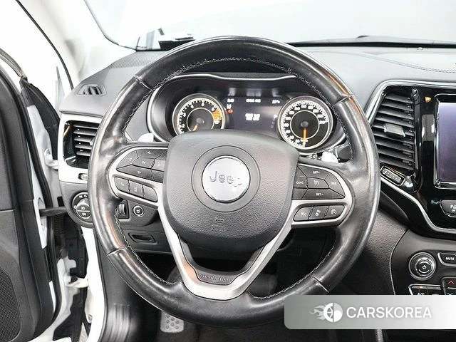 Jeep Cherokee (KL) 2020 Жемчужный цвет из Кореи, фото 5