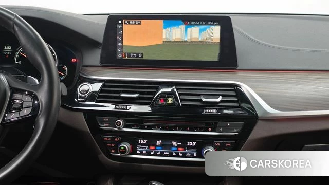 BMW 5 Series (G30) 2018 Серый из Кореи, фото 5