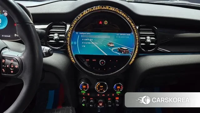 Mini Cooper 2023 Белый из Кореи, фото 5