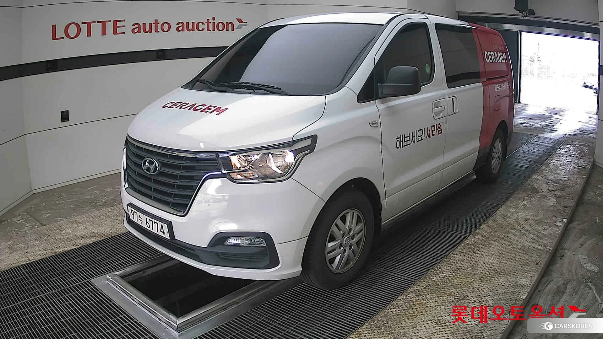 Hyundai Grand Starex 2021 Белый из Кореи, фото 5