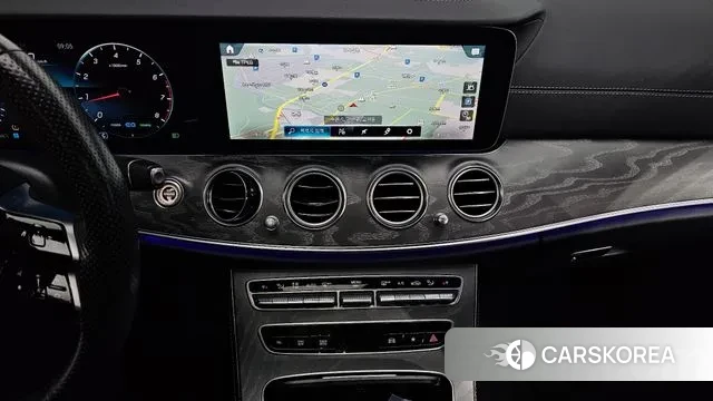 Mercedes-Benz E-Class W213 2023 Белый из Кореи, фото 5