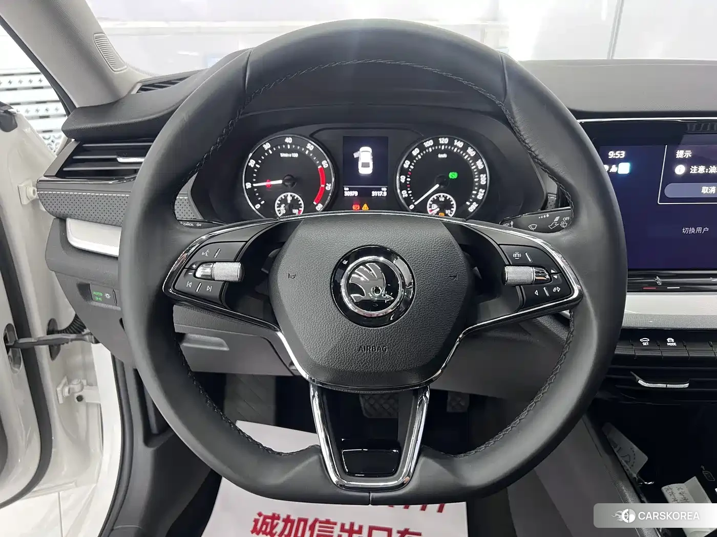Skoda Octavia 2022 Белый из Китая, фото 5