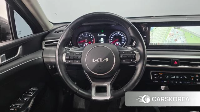 Kia K5 3rd generation 2023 Серый из Кореи, фото 5