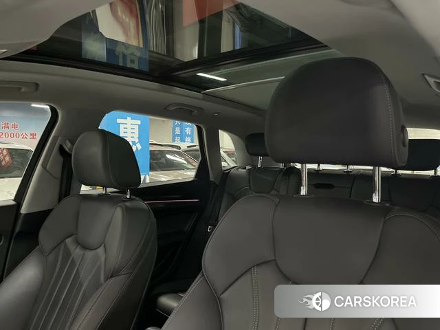 Audi Q5L 2021 Черный из Китая, фото 5