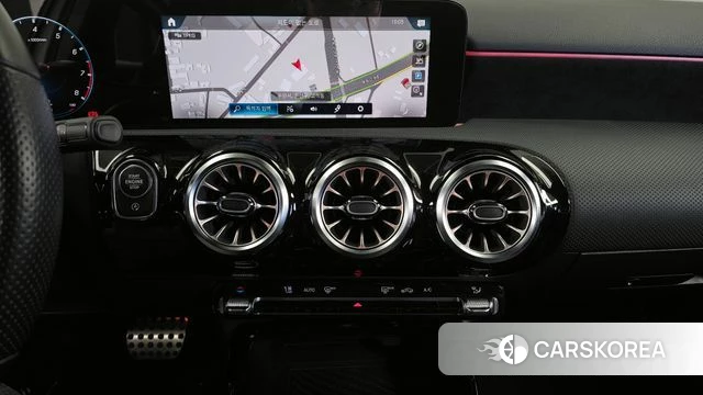 Mercedes-Benz A-Class W177 2021 Белый из Кореи, фото 5