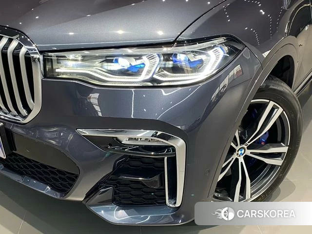 BMW X7 2022 Темно-серый из Китая, фото 5