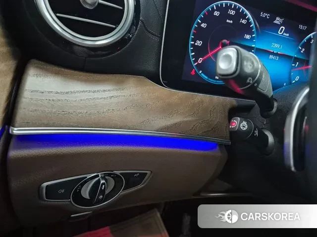 Mercedes-Benz E-Class W213 2020 Белый из Кореи, фото 5