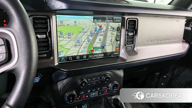 Ford Bronco 6th Generation 2022 Серебристо-серый из Кореи, фото 5