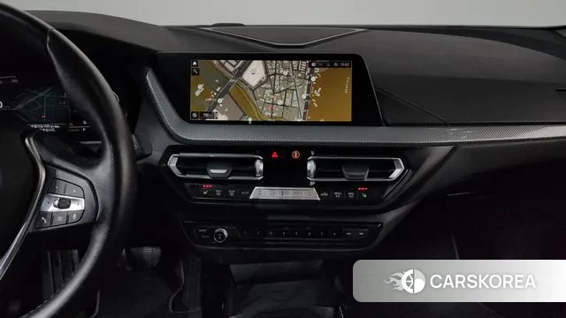 BMW 1 Series (F40) 2022 Белый из Кореи, фото 5