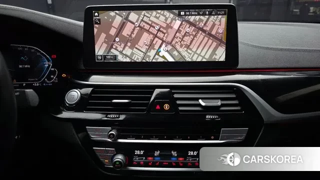 BMW 5 Series (G30) 2020 Синий из Кореи, фото 5