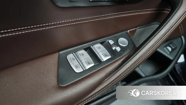 BMW 5 Series (G30) 2022 Черный из Кореи, фото 5