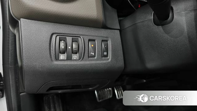 Renault Korea (Samsung) Clio 2018 Белый из Кореи, фото 5