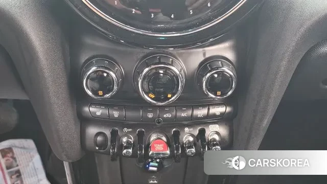 Mini Cooper Convertible 2022 Жемчужный цвет из Кореи, фото 5