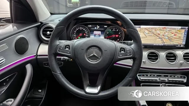 Mercedes-Benz E-Class W213 2018 Белый из Кореи, фото 5