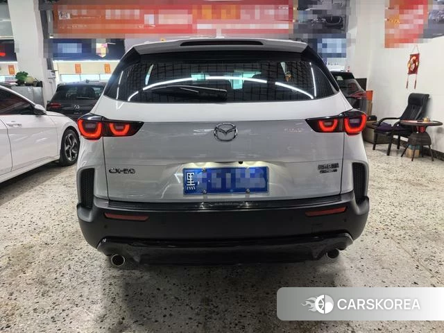 Mazda CX-50 line also 2023 Белый из Китая, фото 5