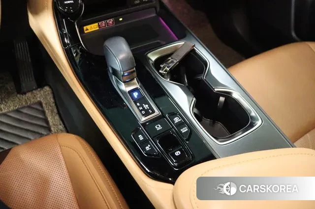 Lexus NX450h + 2nd generation 2022 Песочный из Кореи, фото 5