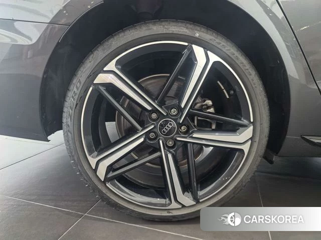 Audi A4L 2024 Темно-серый из Китая, фото 5