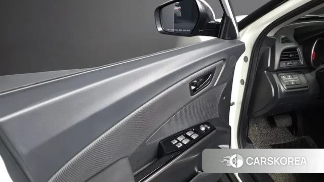 Ssangyong Tivoli Air 2018 Белый из Кореи, фото 5