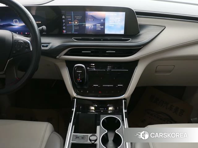 Buick GL8 2023 Белый из Китая, фото 5