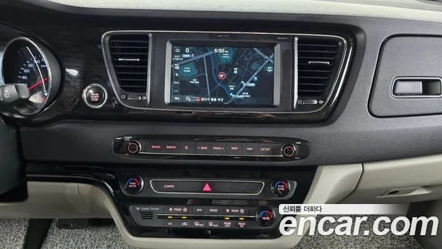 Kia The New Carnival 2018 Серый из Кореи, фото 5