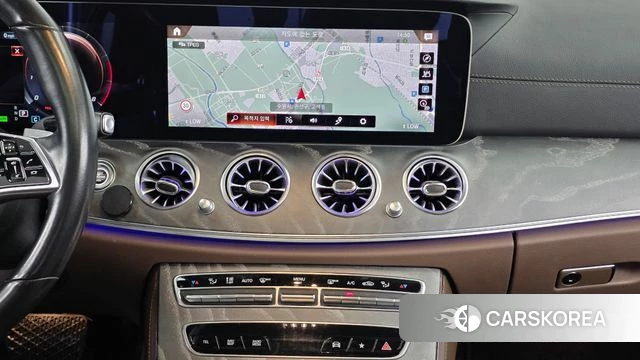 Mercedes-Benz E-Class W213 2022 Белый из Кореи, фото 5