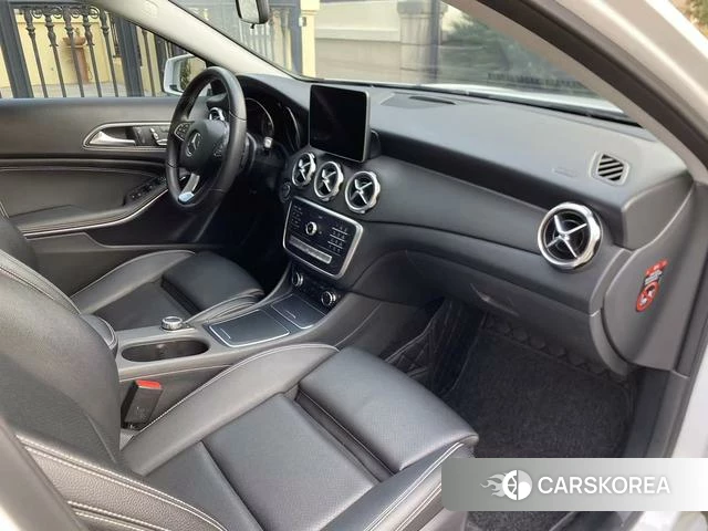 Mercedes-Benz GLA 2019 Белый из Китая, фото 5