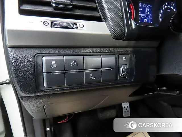 Ssangyong Rexton Sports 2019 Белый из Кореи, фото 5