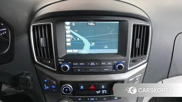 Hyundai The New Grand Starex 2019 Серебристо-серый из Кореи, фото 5