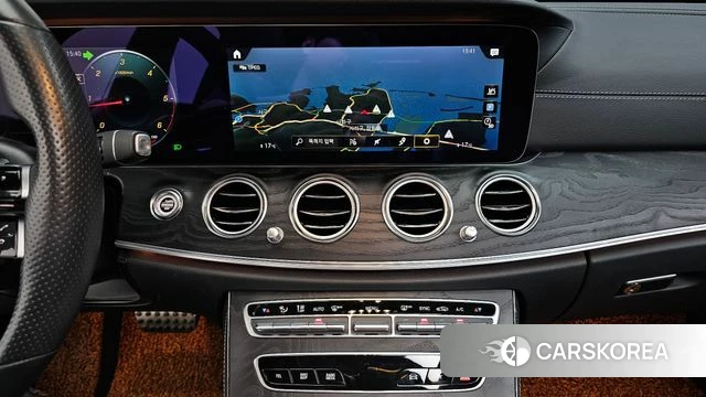 Mercedes-Benz E-Class W213 2021 Белый из Кореи, фото 5